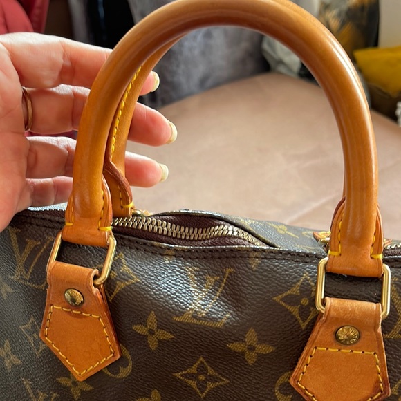 LOUIS VUITTON ALMA HAND MONOGRAM CANVAS - Picture 7 of 14